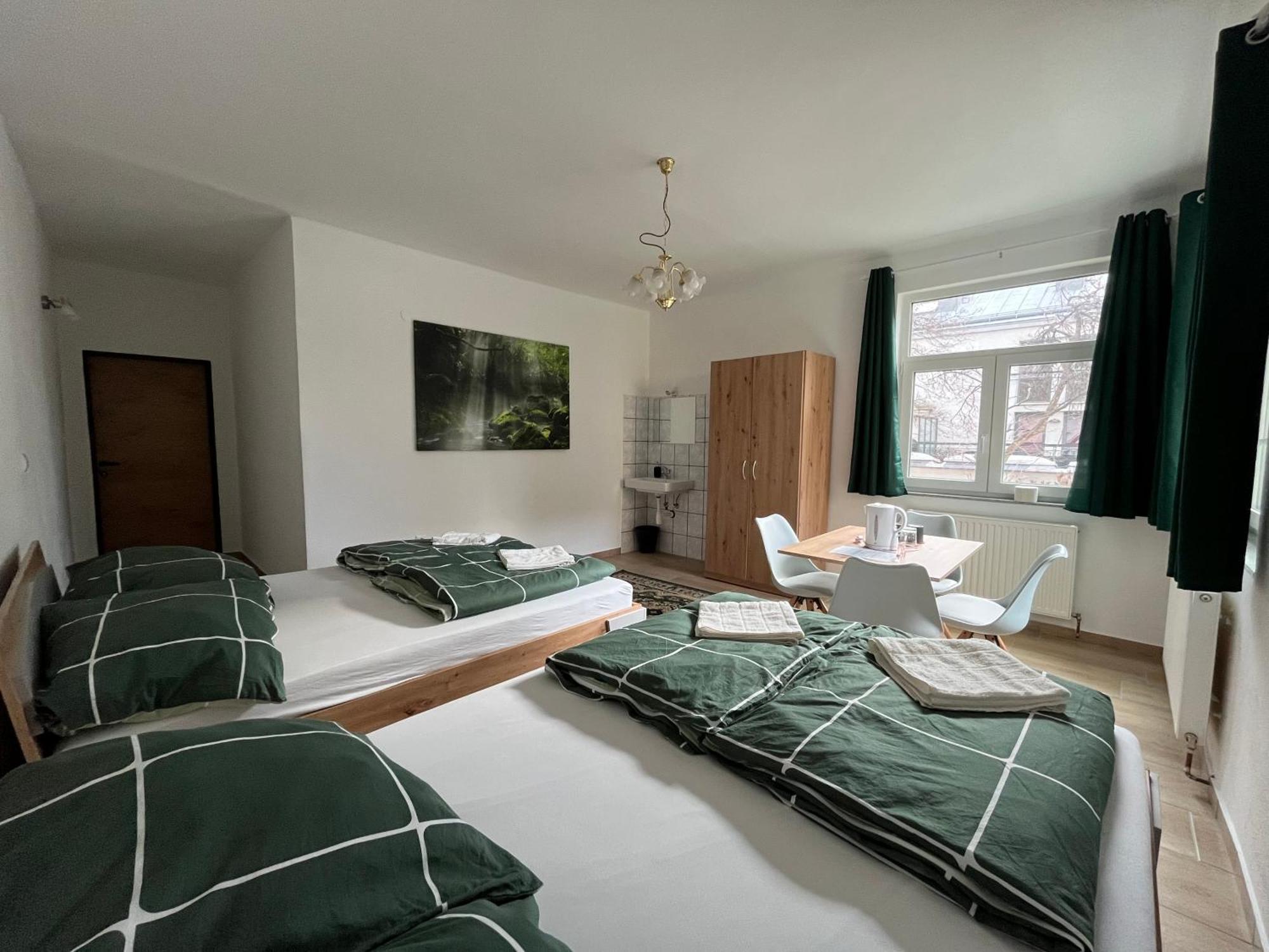 Traveler Lodging 비엔나 외부 사진